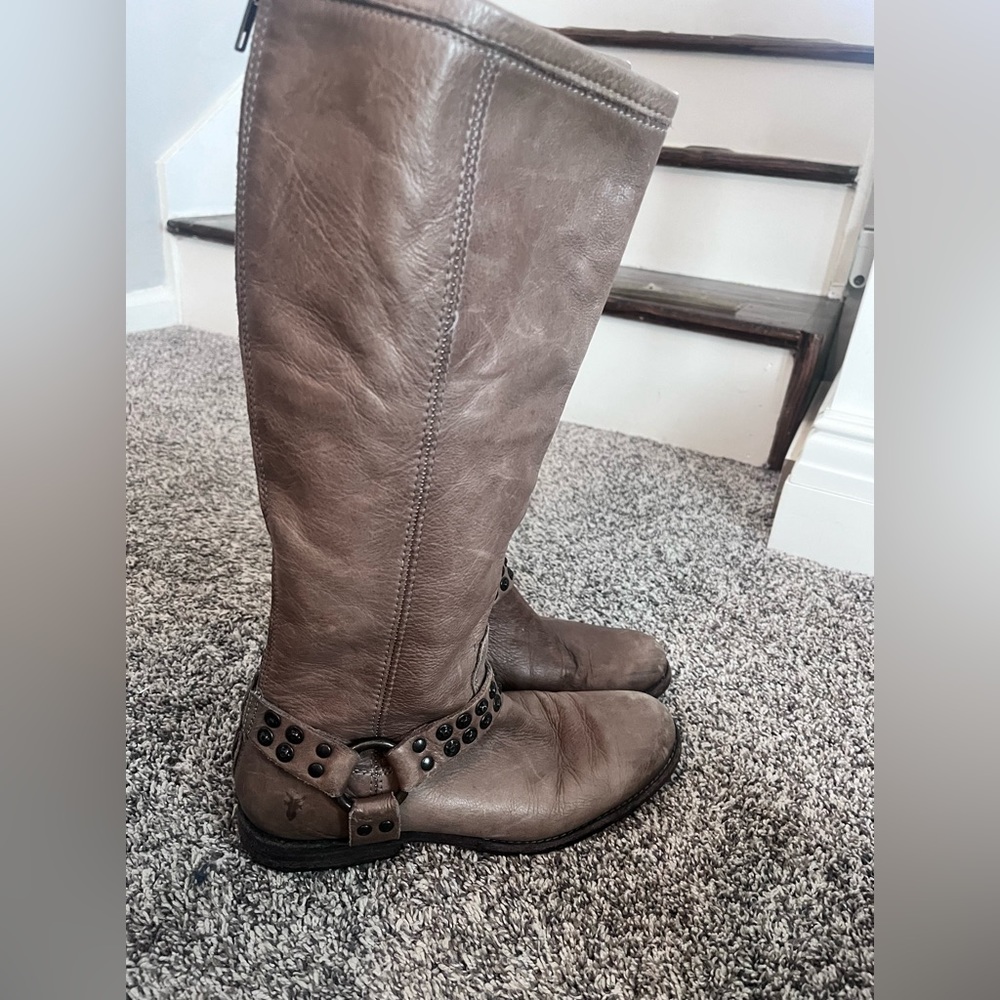 Frye Boots Women’s